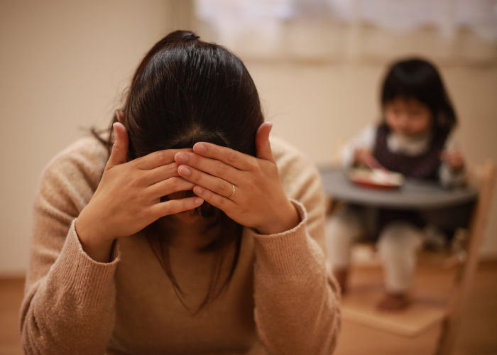 座らない、ご飯を食べない、ぐちゃぐちゃにする、ものを投げるのはなぜ? イヤイヤ期の行動原理